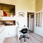 Centrum Grzybowska Exclusive High Ceilings View By Polandbnb Διαμέρισμα