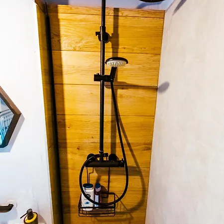 Exclusive High Ceilings View By Polandbnb