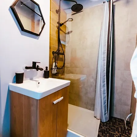 Centrum Grzybowska Exclusive High Ceilings View By Polandbnb