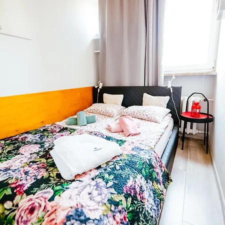 דירה 6th Floor Modern With French Balcony And Views ורשה