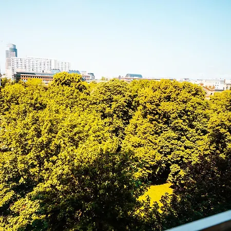 Lägenhet 6th Floor Modern With French Balcony And Views Warszawa